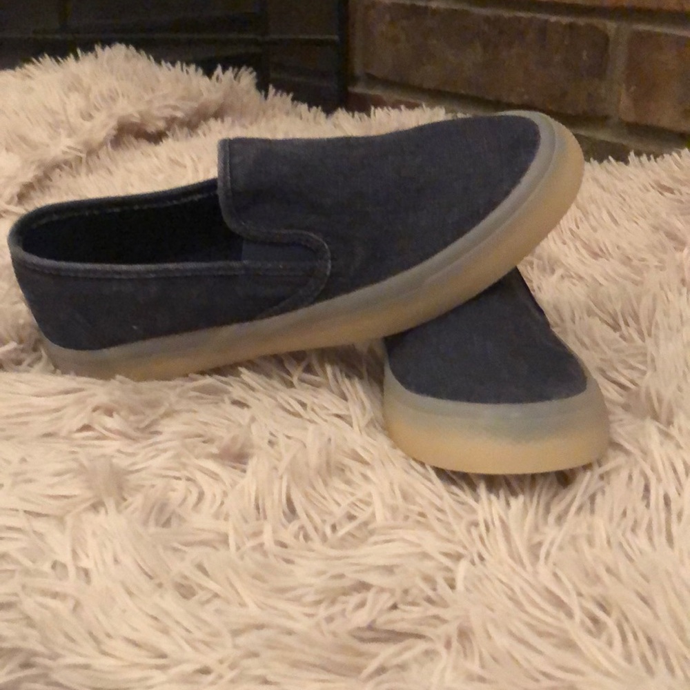 New without tag blue jean canvas Sperrys size 7.5